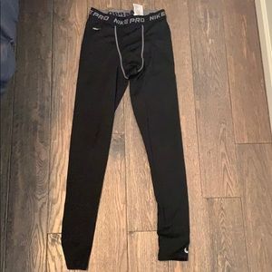 Men’s Nike pro